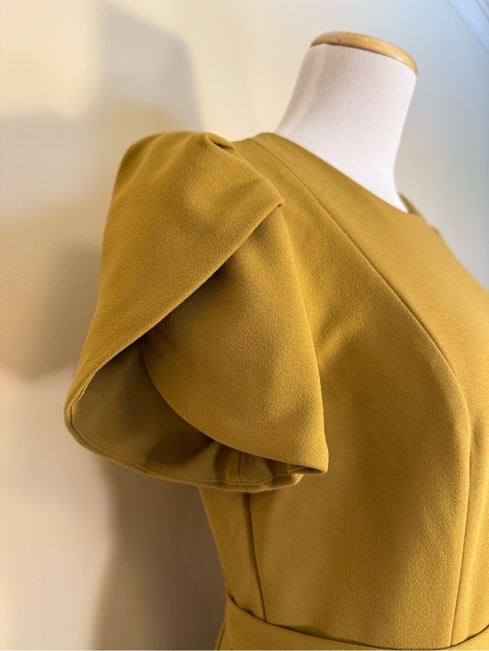 Jumpsuit Mustard Yellow Size Medium 6 to 8 Belted Tailored Fit Work Office Chic - Picture 5 of 12
